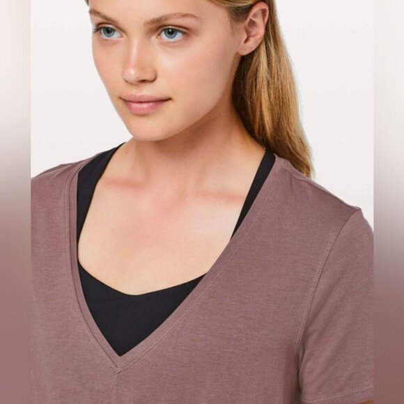 Lululemon Knot Gonna Fly SS V-neck PIMA COTTON active top Tee ANTIQUE Brown 6 S - Picture 4 of 12